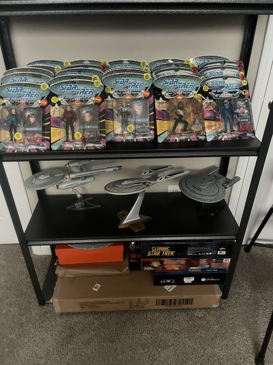 Alxstprophet's tweet photo. Just wanted to share a small part of my collection. 🖖@wilw @jonathansfrakes @BrentSpiner https://t.co/nqmtho8RVK