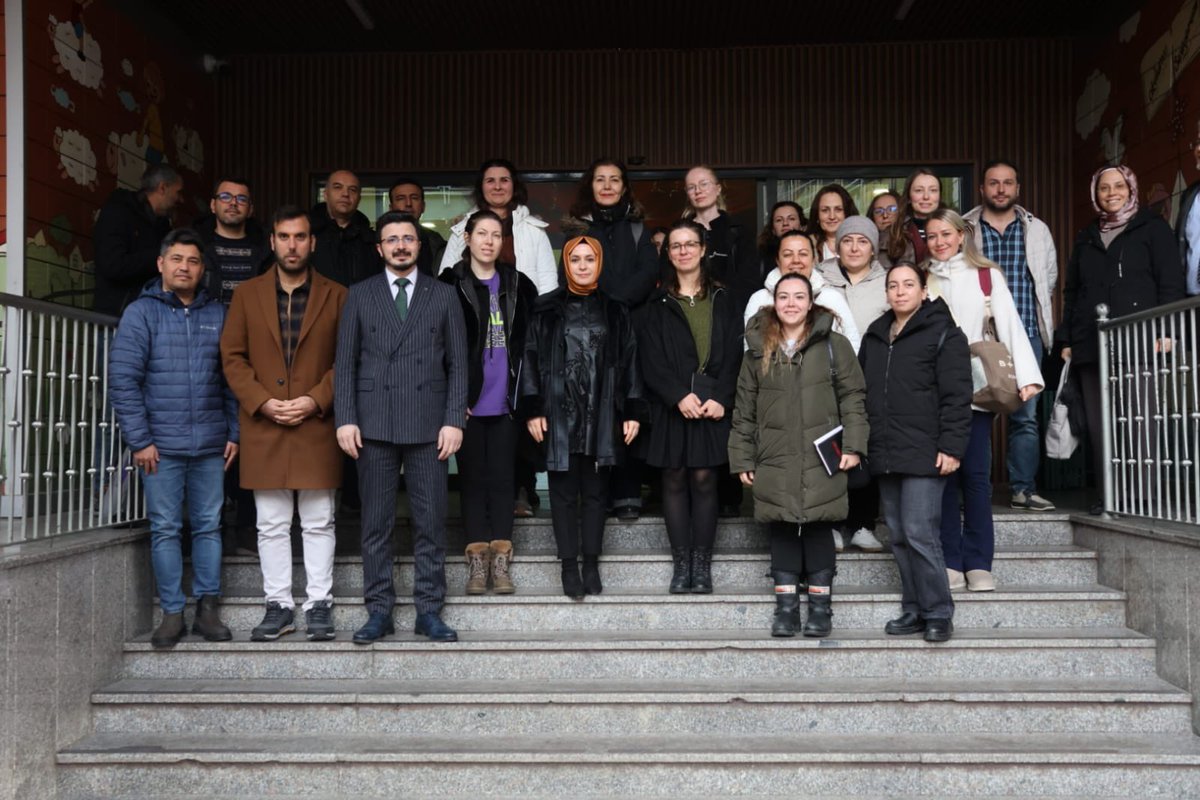 ♦️ Millî Eğitim Müdürümüz Hale Bağce Özbaş, Küçükyalı ECA Elginkan İlkokulumuzda gerçekleştirilen “Açık Uçlu Madde Yazma ve Ölçme Değerlendirme Semineri”ni ziyaret ederek eğitim sürecine katılan öğretmenlerimize kolaylıklar diledi.

23–27 Şubat 2026 tarihleri arasında tamamlanan