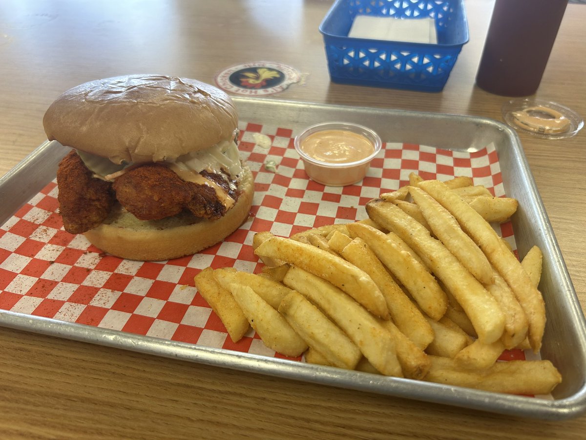 p0k0🍻 tweet media