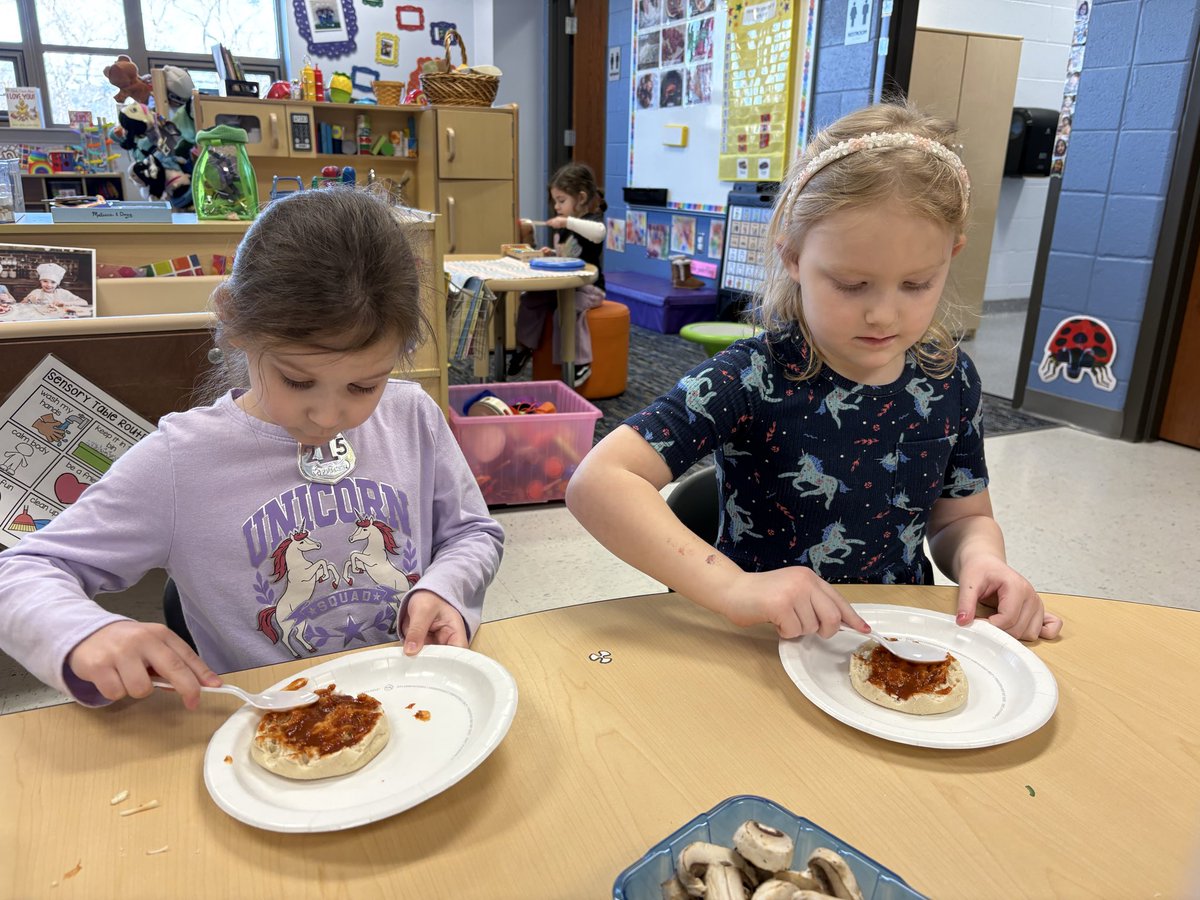 Mrs. Isom tweet media