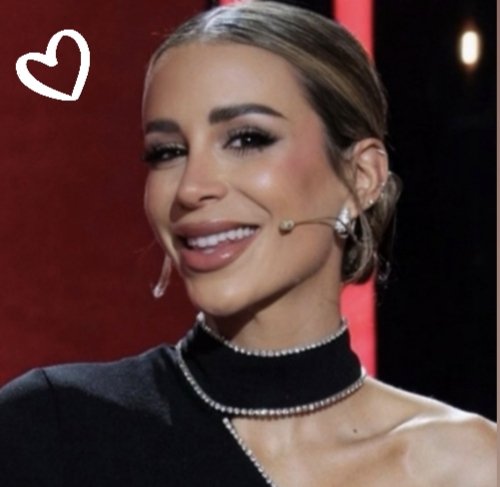 Por favor la carita de Cris.
Radiante de felicidad .
Rebosante de belleza .
#OrgulloPortista 🤍.
#TeamPorta✨.
#CrisPorta27F 🍀.
SIEMPRE 👑.