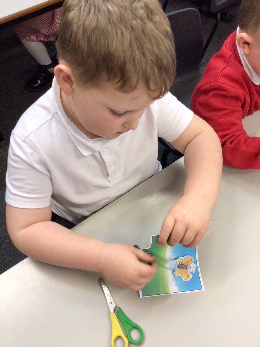 Miss Mitchell Year 1 tweet media