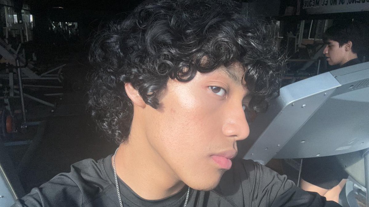 Chikle stats tweet media