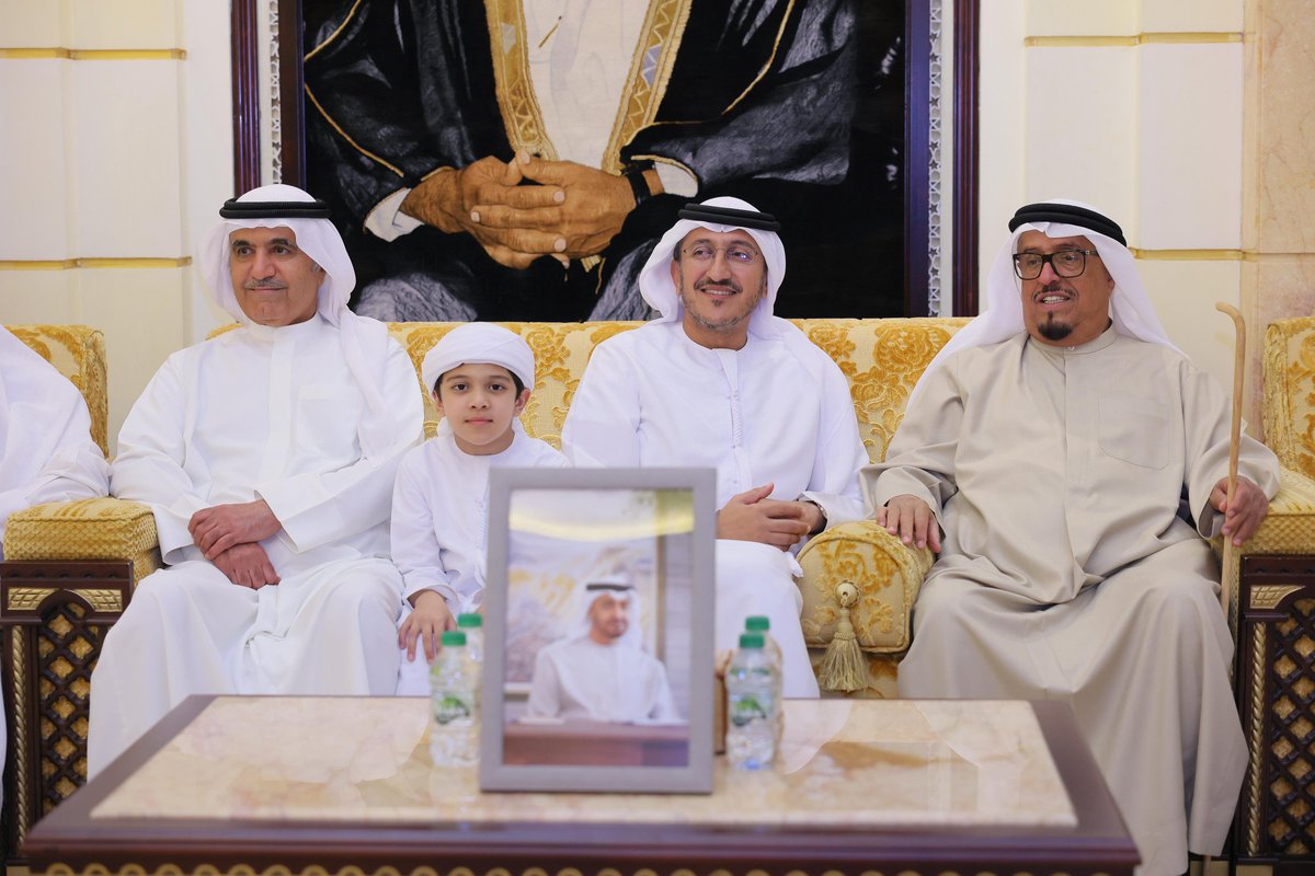 أخبار الفريق ضاحي خلفان تميم tweet media