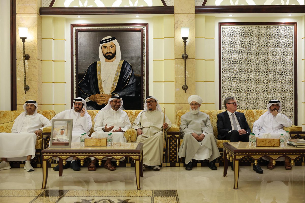 أخبار الفريق ضاحي خلفان تميم tweet media