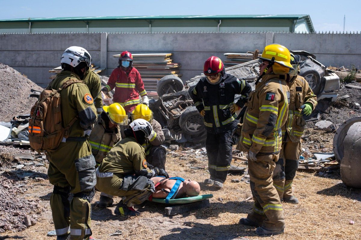 En Toluca, Estado de México: Refuerza Protección Civil capacitación📋en búsqueda y rescate durante el ejercicio trimestral 🗓️del Batallón de Atención a Emergencias de la Sec. de la Defensa Nacional n9.cl/bd84sp <a href="/pciviledomex/">Protección Civil del Estado de México</a> <a href="/QuadratinEdomex/">Quadratín EMX</a> #ProtecciónCivilMagazín