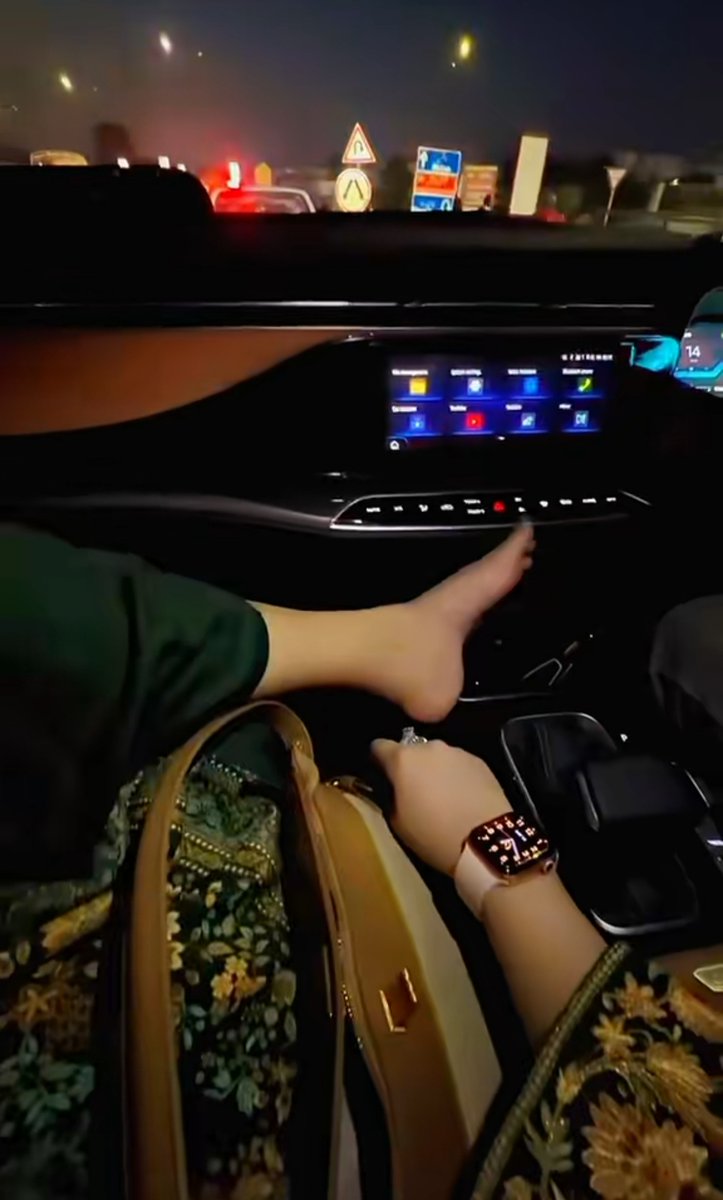 Bi Queen 🏳️‍🌈 tweet media