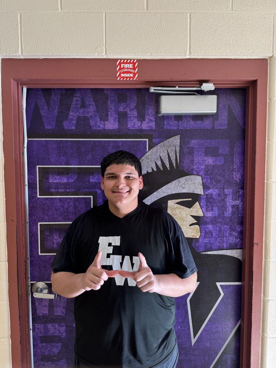 NatehaydenQB's tweet photo. 🚨DAWG of the Week🚨

@WarrenNisd Dawg of the week goes to 2027 OL @Ethan_Cantu27 who is not only the wrestling heavy weight champion, but also consistently gives 110% effort at everything he does, reps big boy weight and shows up every day and brings it‼️ https://t.co/abBr6AhzBu