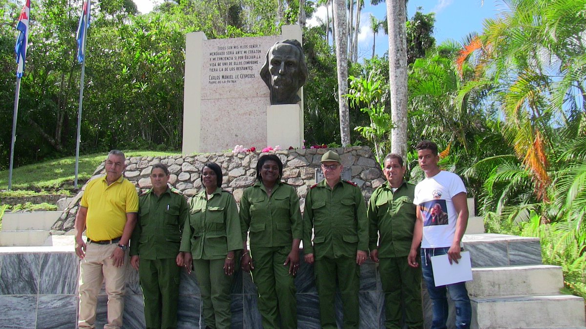 El Conjunto escultórico que recuerda la caída en combate de Carlos Manuel de Céspedes, fue
declarado Monumento Nacional en el año 1979, y se concibe desde el primer peldaño de su escalinata como un sendero interpretativo de aquel suceso #TercerFrente #SantiagoDeCuba <a href="/luthier789/">Isidro Castañeda</a>