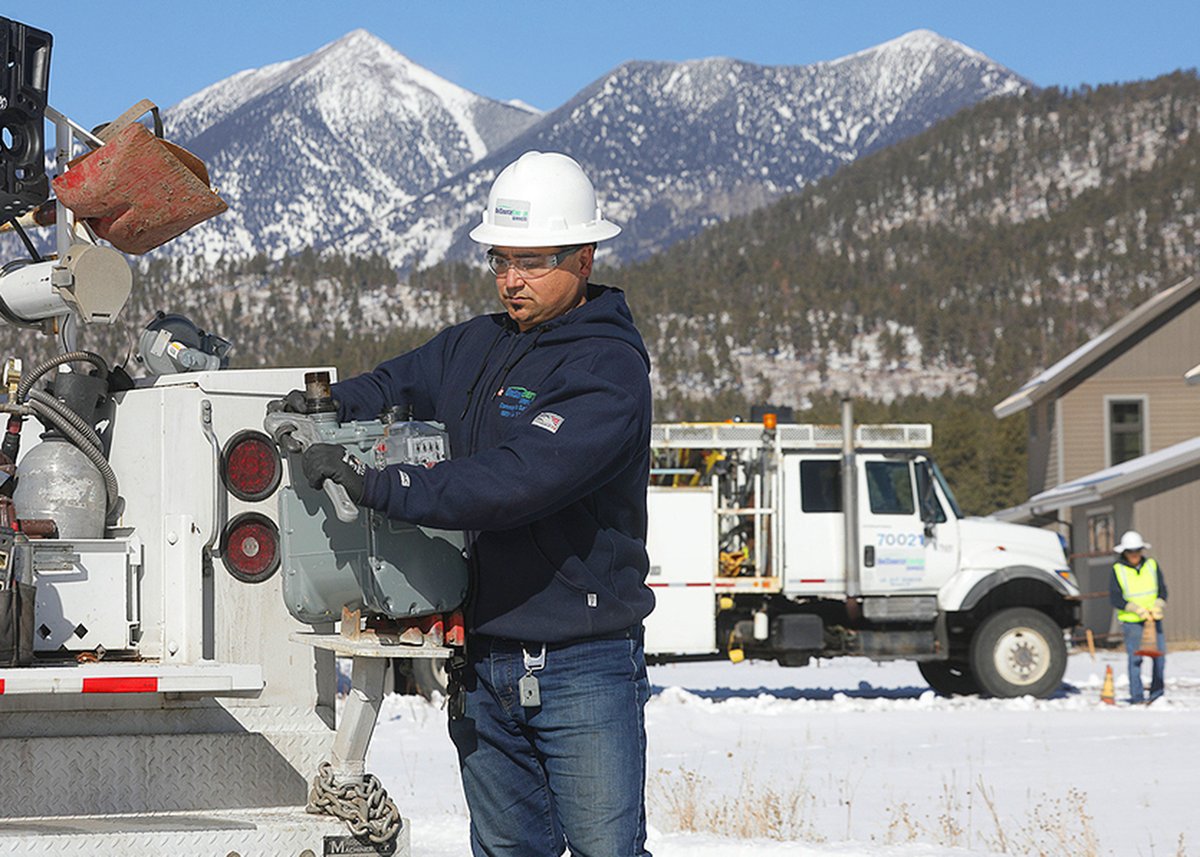 New rates for our natural gas service will take effect March 1 to help cover rising costs, provide more help to low-income customers, and support over a decade of investment in safe, reliable service. Read more about the new approved rates: uesaz.com/news/first-uni…