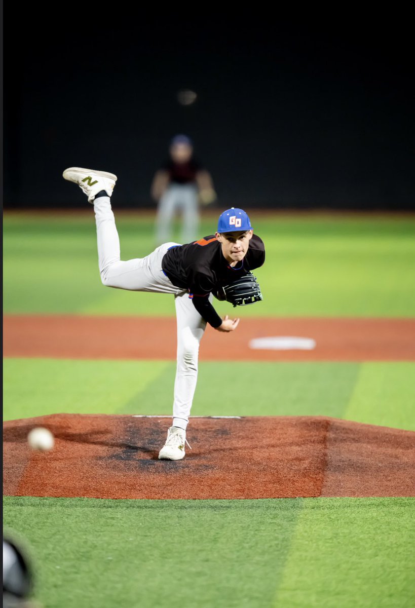 KalebWatson2027's tweet photo. Game shots🔥 @GOaksBaseball @ScorpionsBsb1 https://t.co/mfeZwJYwyK