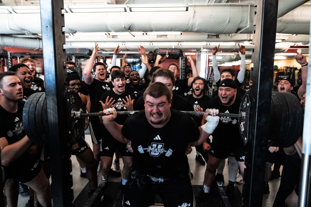 UMass Football tweet media