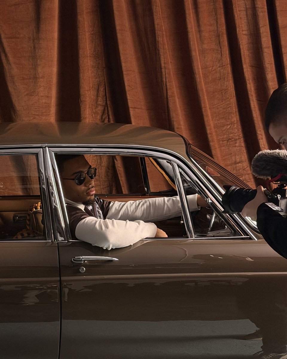 Buster Reeves tweet media