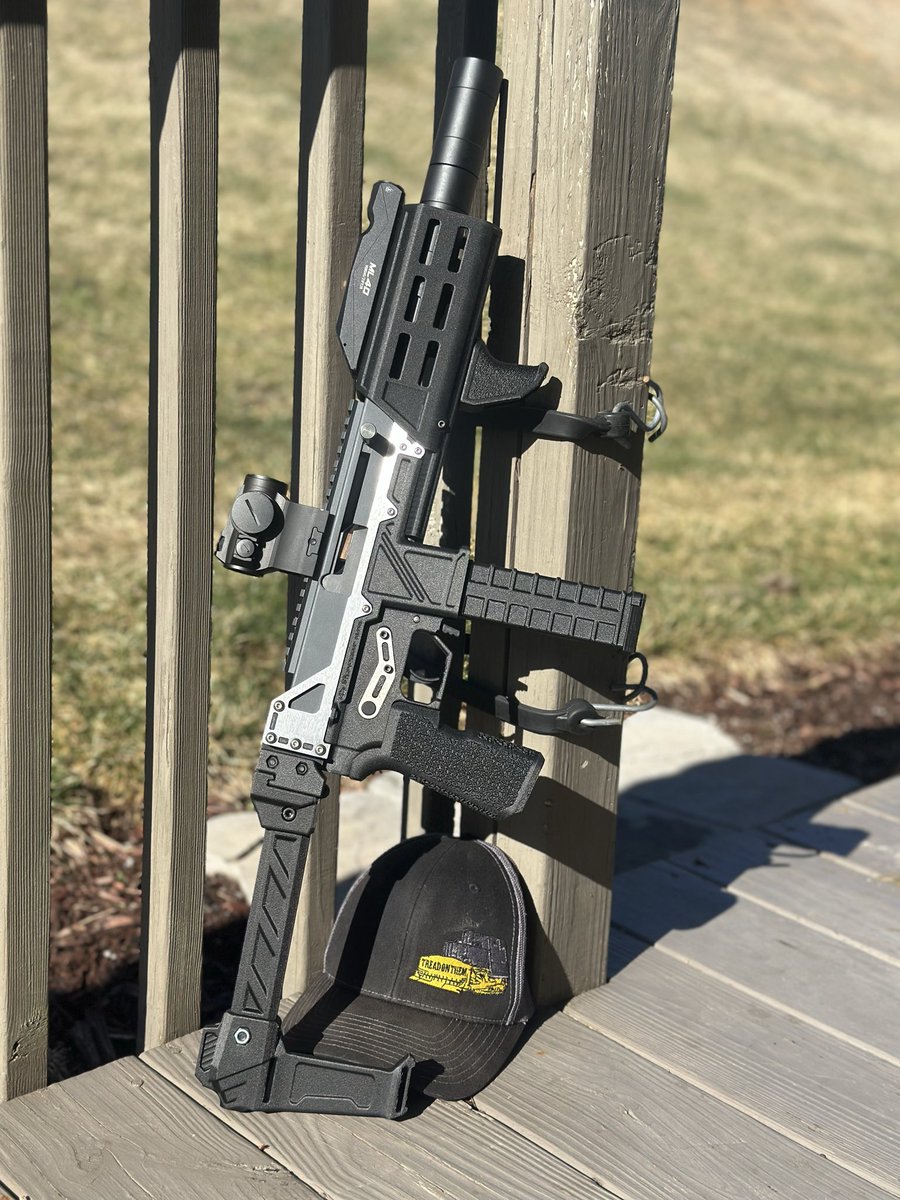 DB9 ALLOY SD

Absolutely love this, printed everything out of Fiberon PA612. 
Mags are printed from PET-GF

Thank you for designing such a work of art.
<a href="/ArthurClaudeen/">DB Firearms</a> 

Parts list coming
