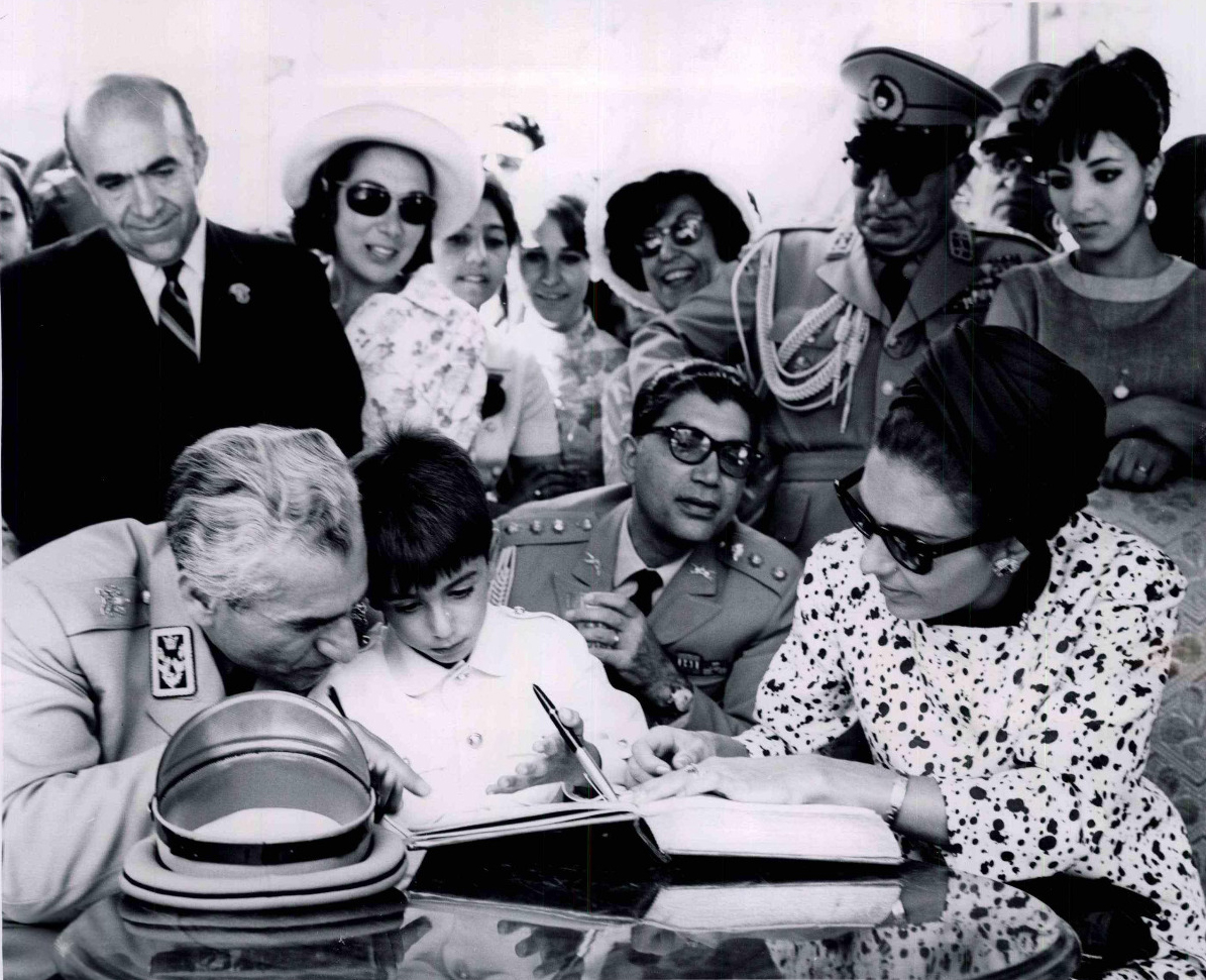 History In Pics tweet media