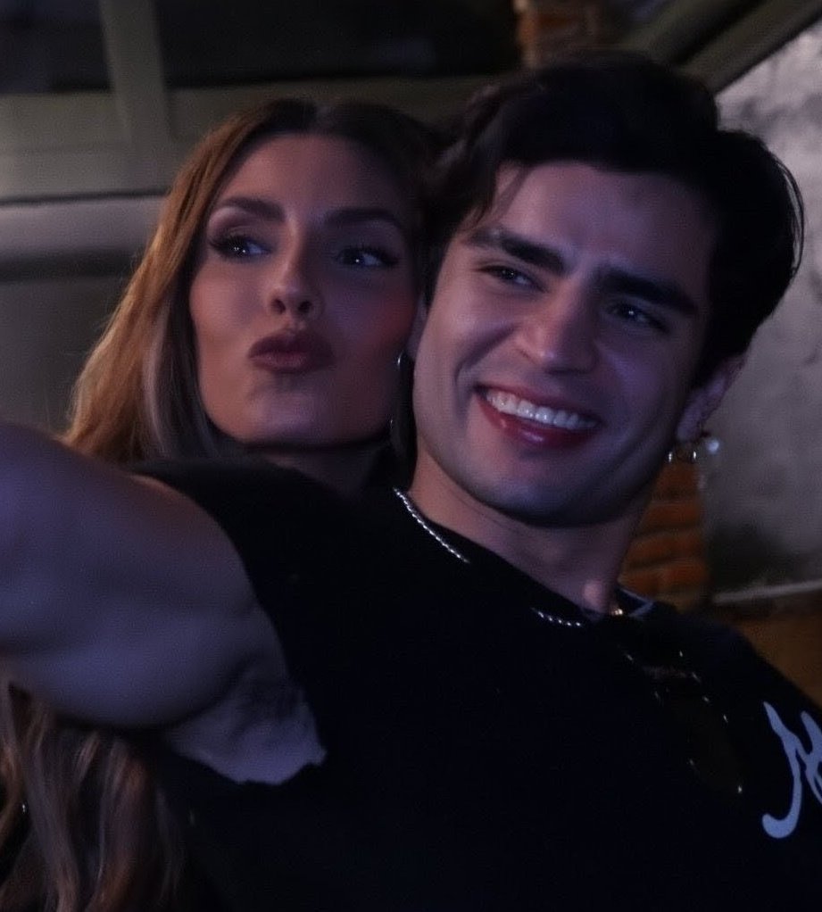 justjuds_'s tweet photo. La envidia que le tienen a estos dos guapotes es increíble. Todos los días hay al menos un par de haters hablando de ellos y rabiando por lo bellos y exitosos que son. 🙊💕 https://t.co/wngxLkcFNq