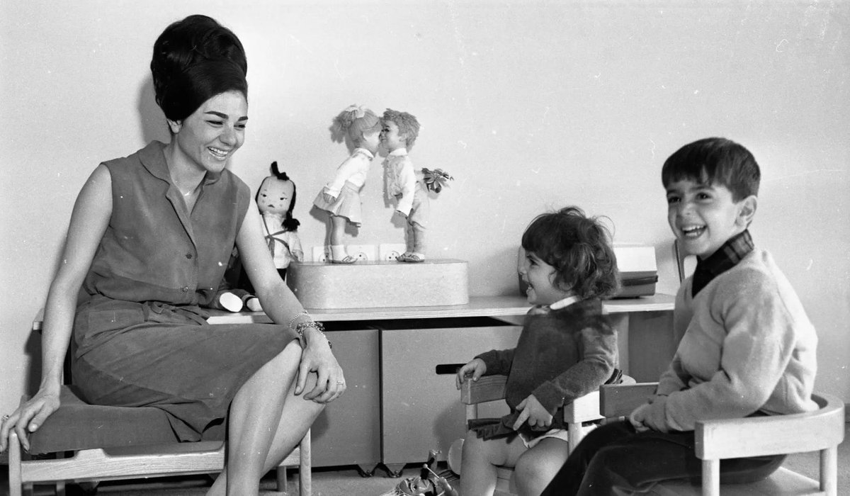 History In Pics tweet media