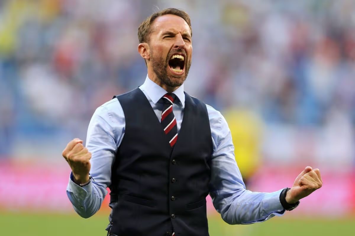 UtdForever7's tweet photo. 🚨🗣️ Gareth Southgate says he has 'NO PASSION' to work in the Premier League at present:

"I've got no passion just to go and manage in the Premier League.

"I did that at 35, I finished 11th, 12th. Who is in those positions now, probably Bournemouth, Brighton ?

"I've had one of the biggest jobs in world football, so I've been spoiled - huge nights, working with outstanding players. No owner interfering."

"I don't want to go and manage a different national team. Club? It's honestly not what I'm looking to do. Now, two years after leaving England, I'm not actively looking for a role in coaching.’’

#MUFC [MEN]