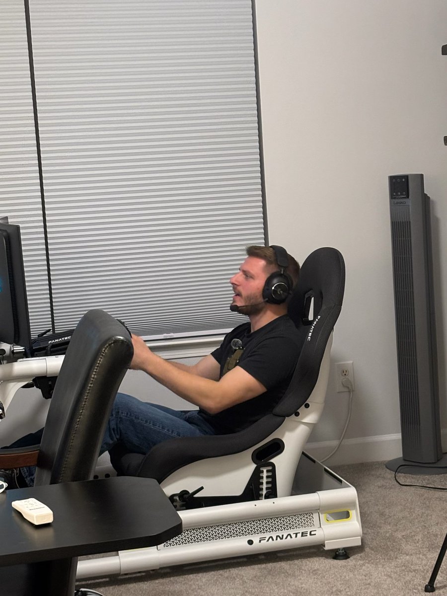 calebredd777's tweet photo. Hard at work on the Sim! #simulator #simtraining #calebreddofficial #reddracingindustries #practice https://t.co/vC7ZPN0N0w