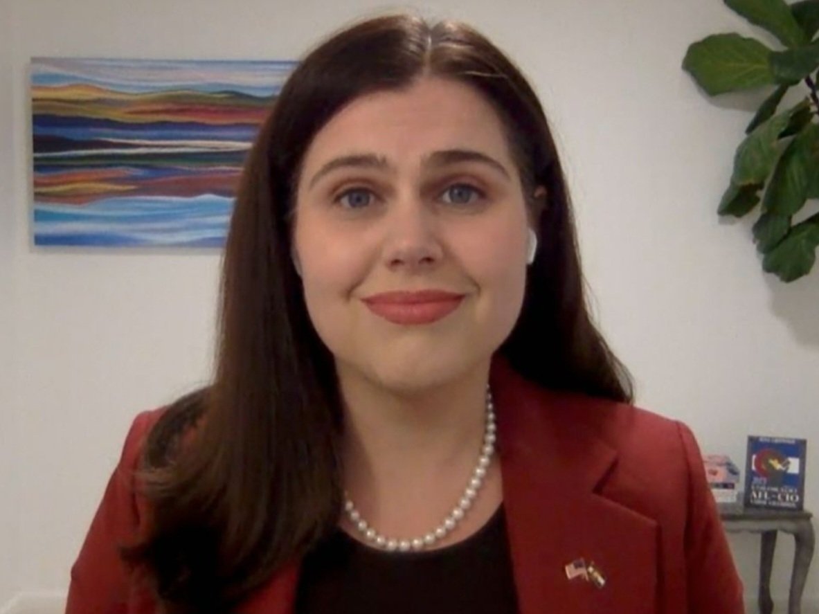 RealHickory's tweet photo. Here's a reminder that Tina Peters remains in a Colorado prison for the crime of exposing election fraud, while Secretary of State Jena Griswold who leaked voting machine passwords to commit election fraud! https://t.co/6pwvB0sMqU