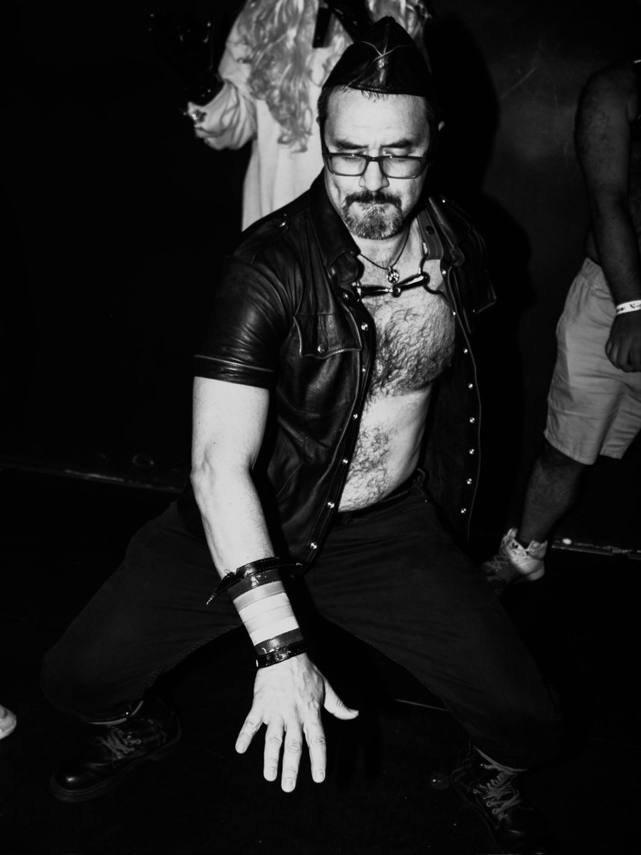 leathercali tweet media