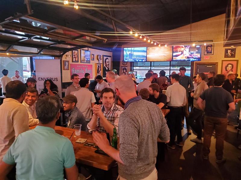 askStonebridge's tweet photo. Happy Friday, Y 'All! Enjoyed attending the Enverus meetup last night. It was great to listen, connect, and show up with #energy market folks in Houston! Bonus points for everyone who showed up rodeo-ready. 🤠 https://t.co/hkADWNuUFT