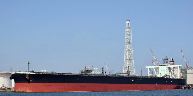 Noryarly07's tweet photo. 🇺🇸🇻🇪🚢 EE.UU solicita la incautación del petrolero Motor Tanker Skipper y 1,8 millones de barriles de crudo venezolano .#zarcia #zonauang #venezuela #BamBam https://t.co/VwhJ9qr2hF