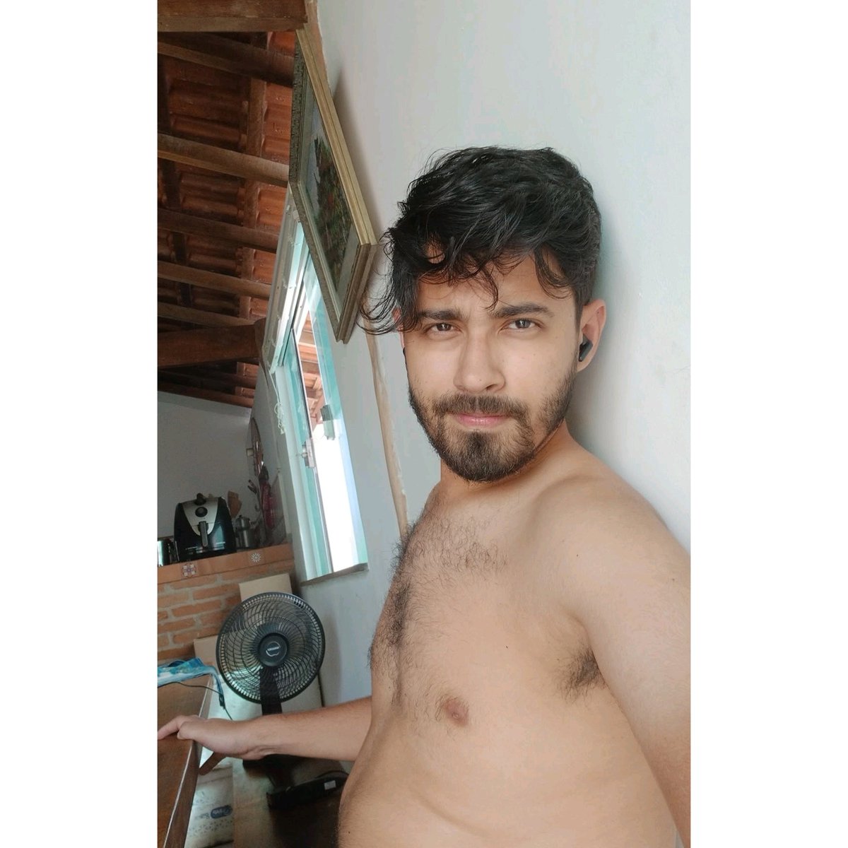 Avery 🐼 tweet media