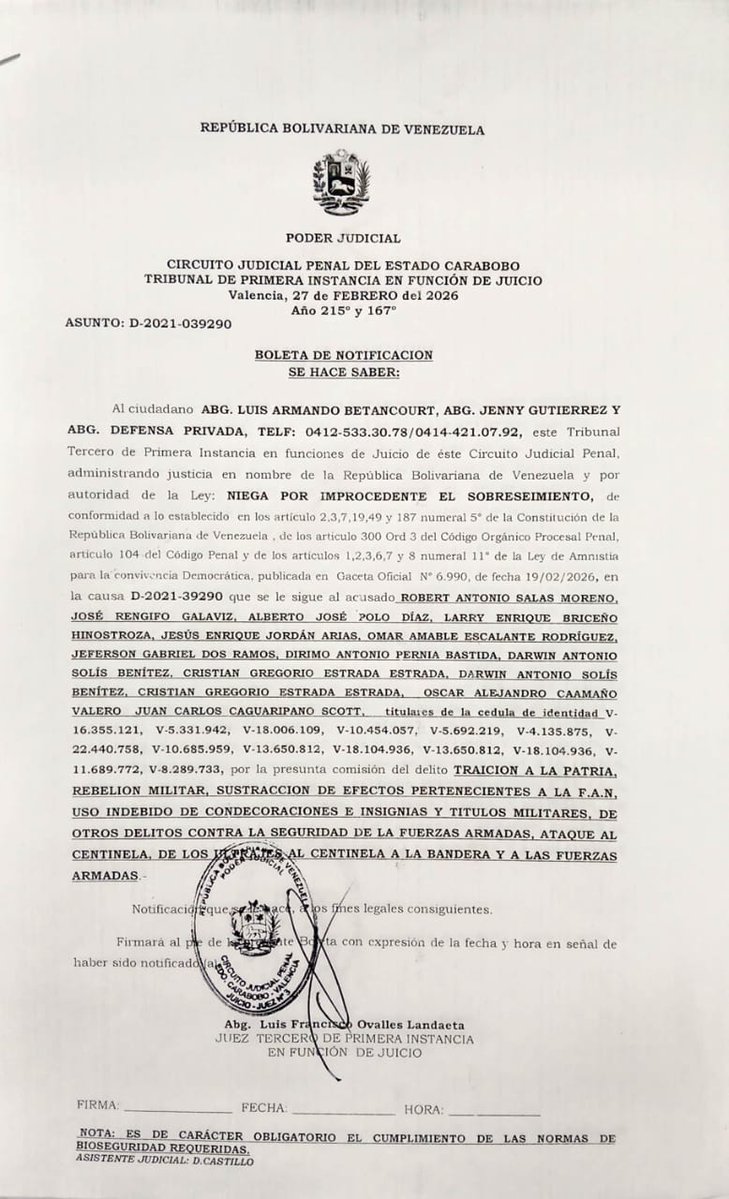 #AMNISTIA NIEGAN la solicitud de amnistía a los acusados del caso Paramacay. Mantienen la persecución contra el capitán Caguaripano y su equipo, esa es la amnistía y reconciliación de la que habla el régimen de <a href="/delcyrodriguezv/">Delcy Rodríguez</a>. Sigue la aplicación excluyente y selectiva de la