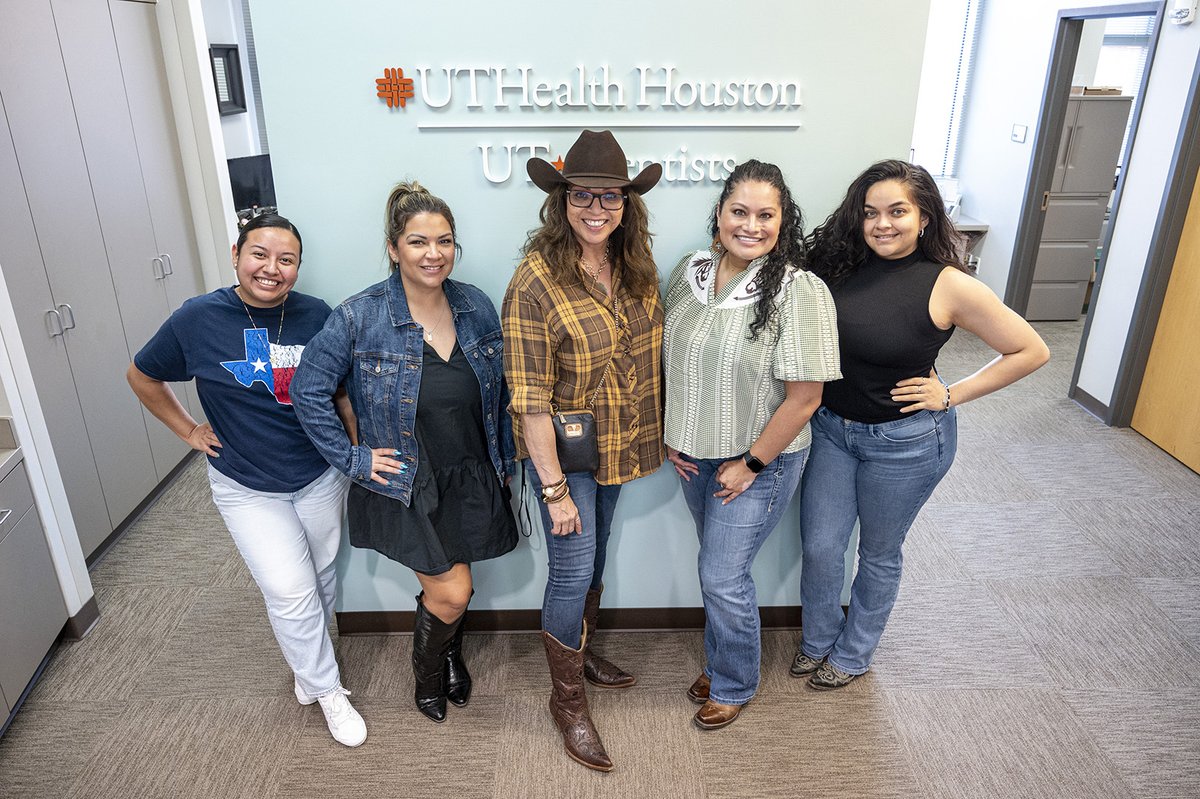 UTHealth Houston School of Dentistry tweet media