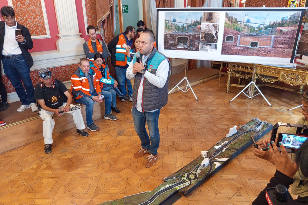 SMIPLaPaz's tweet photo. #LaPaz| Guilherme Tortato: “Son las obras más importantes que se construyeron en la historia del municipio de La Paz”.
AQUÍ DETALLES 👉: https://t.co/EHFv0yZQMA

#DeLaTormentaALaEsperanza
@ivanariasduran #AvDelPoeta #Emergencias
@LaPazAlcaldia @SMRGV_GAMLP @SMIPLaPaz https://t.co/WtLIEboH59