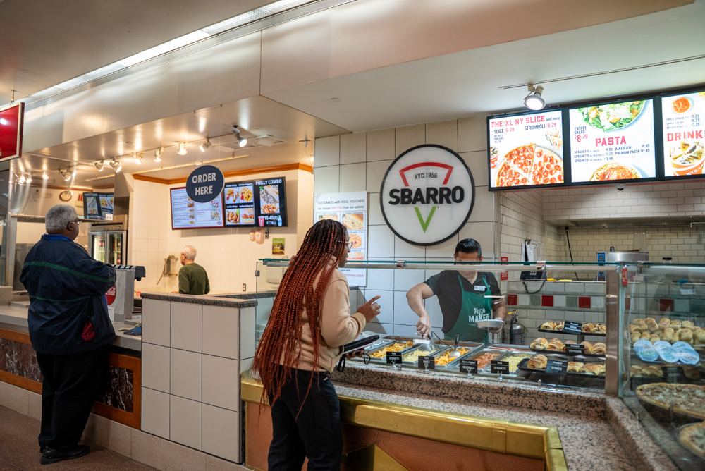 Ronald Reagan Bldg tweet media