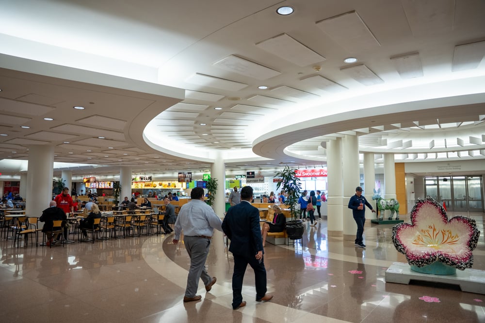 Ronald Reagan Bldg tweet media