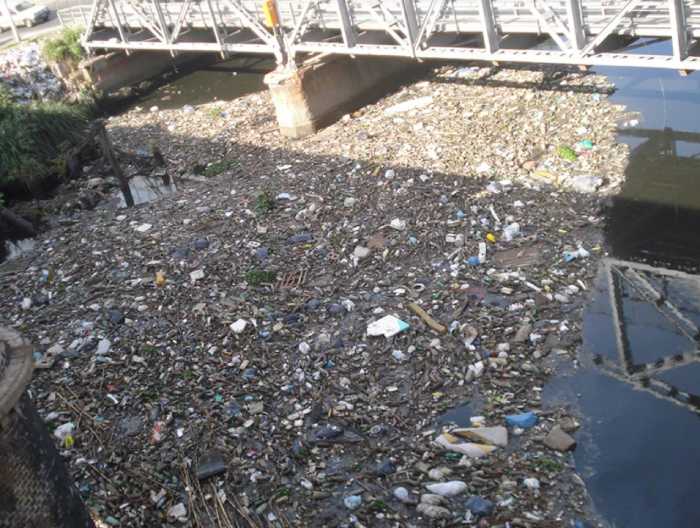 Se nota mucho que el problema del rio Reconquista es la ley de Glaciares que se votó ayer.