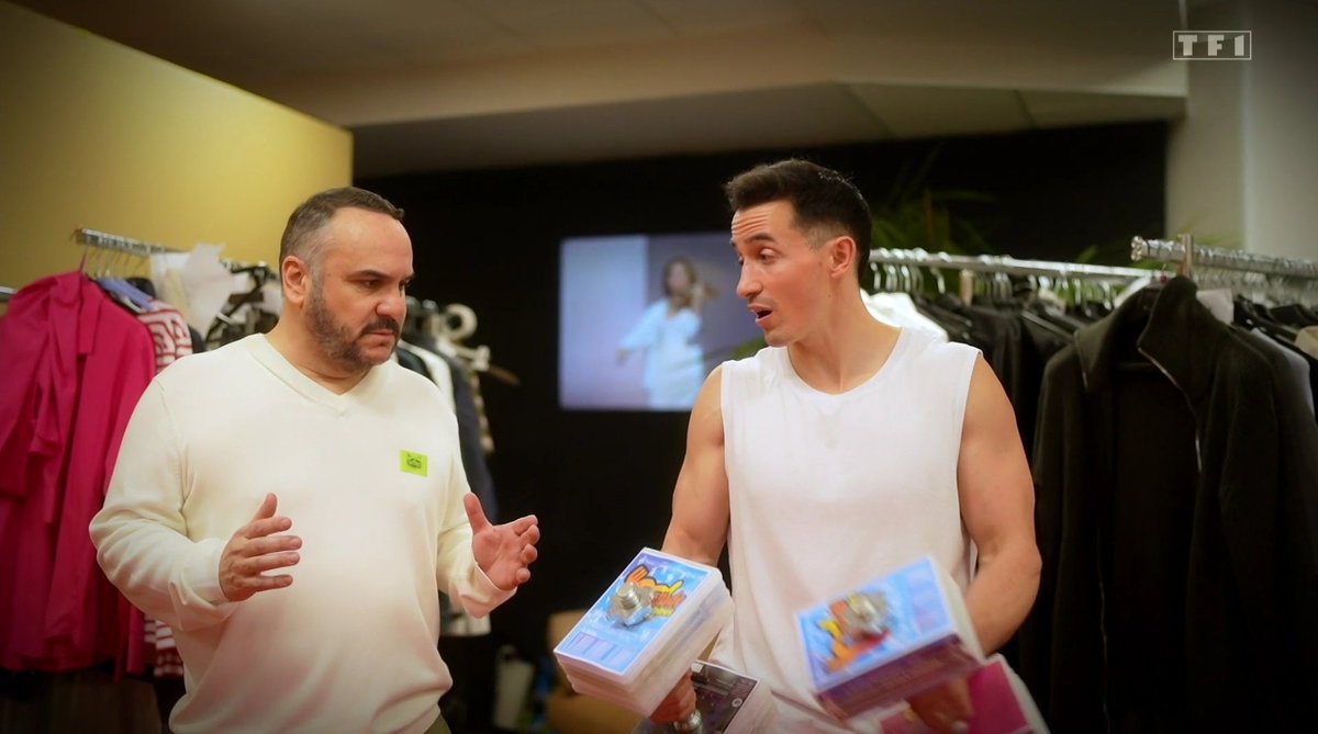 Soldatdesmedias's tweet photo. Ce sketch avec @TiboInShape et @DemaisonFx. 😂#Enfoirés2026 https://t.co/QWPbaltSF5