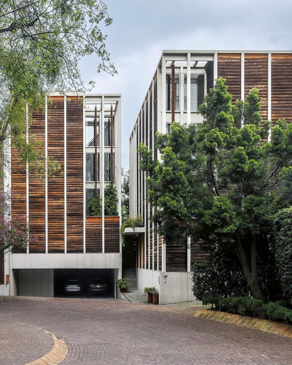 archistar1's tweet photo. Two Houses in Reserva Bezares, 2018
Mexico City, Mexico
#architect Manuel Cervantes
#photography J. Granada
#archiecture #design https://t.co/EfYlrAzi0j