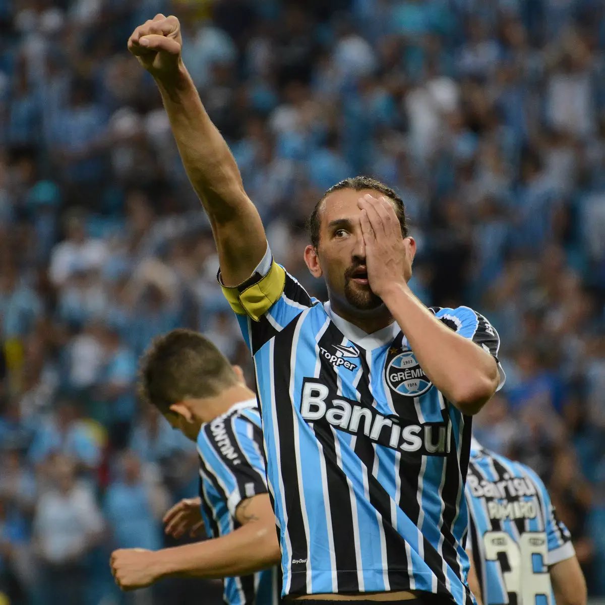 Todo jovem adulto gremista amou esses dois na infância e na pré-adolescência.