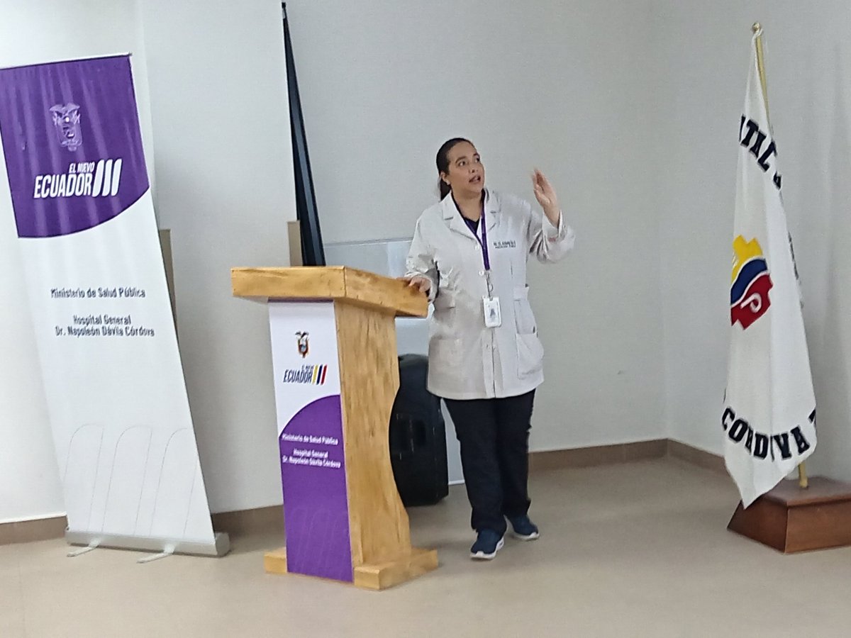 HospitalDavila's tweet photo. #ElNuevoEcuador | 🥼🩺 Una nueva jornada de docencia intrahospitalaria se desarrolló en el Hospital General Dr. Napoleón Dávila Córdova-Chone.

Jocksany Vera Andrade, psicóloga clínica, impartió el tema “Intervención psicológica en pacientes con Enfermedades Crónicas”. https://t.co/VjsXocbEjP