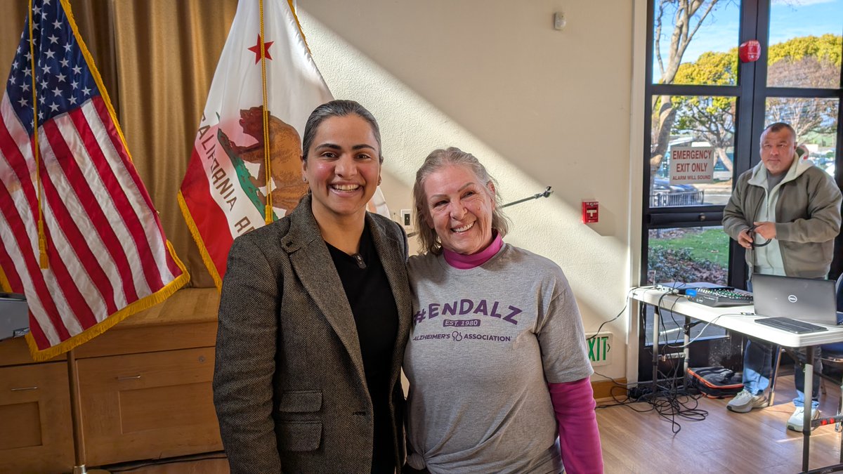 Our advocate, Deb, from Union City attended a townhall with <a href="/SenAishaWahab/">Senator Aisha Wahab</a> and urged support for 1 of our #ENDALZ CA priorities this year: funding for Dementia Care Aware who trains PCPs and health professionals on diagnosis and care for Alzheimer's and other dementia. #Care4ALZ