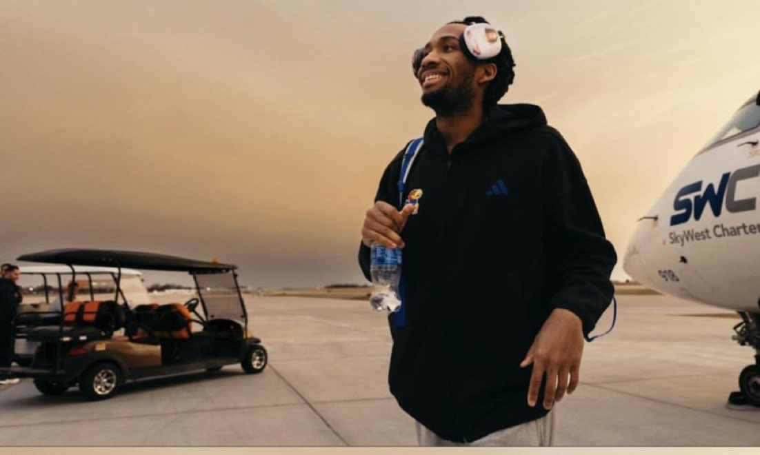 Darryn Peterson plays basketball tomorrow 🔥

How many is he going for against Arizona?

I’ve got him for 24 points 🔥