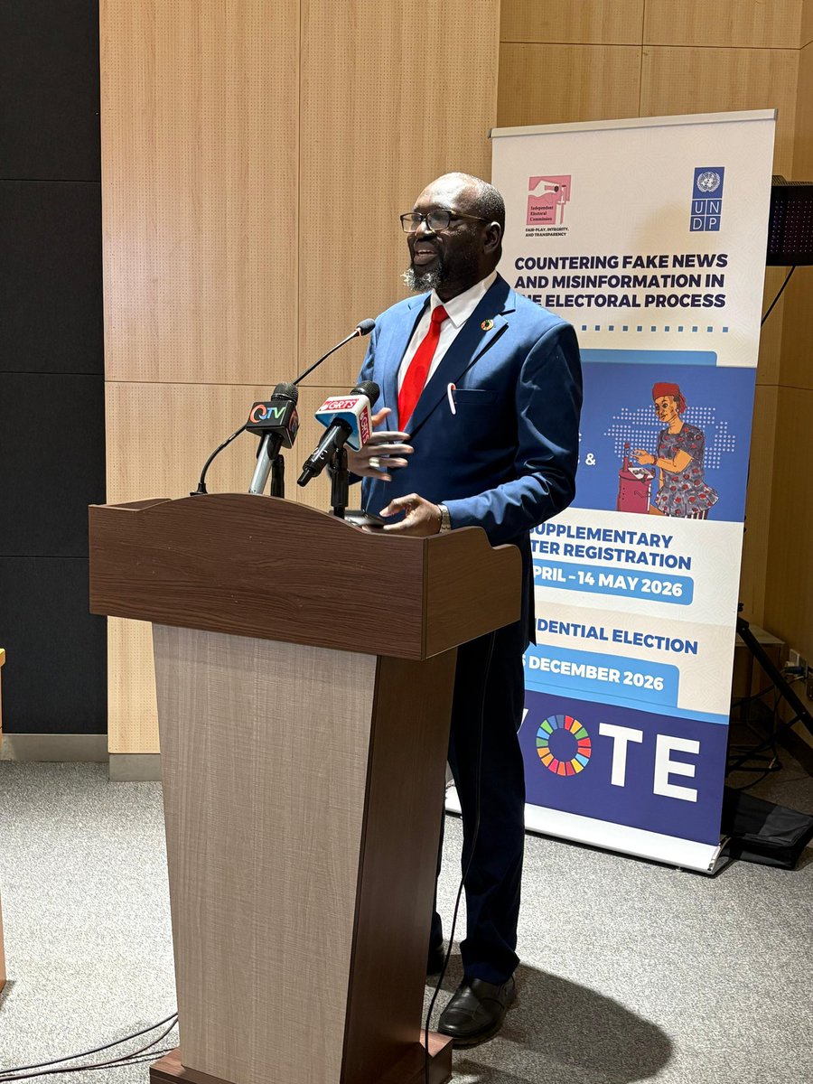 UNDP_TheGambia's tweet photo. @GambiaIec @mmashologu1 @EvelynEdroma @leung_emi @stbceesay .@UNDP 🇬🇲 emphasized collaboration among electoral bodies, media, civil society, and political actors to protect public information, reinforcing its support for inclusive, accountable, and transparent democratic processes in The Gambia. https://t.co/MgwLGQJjKn