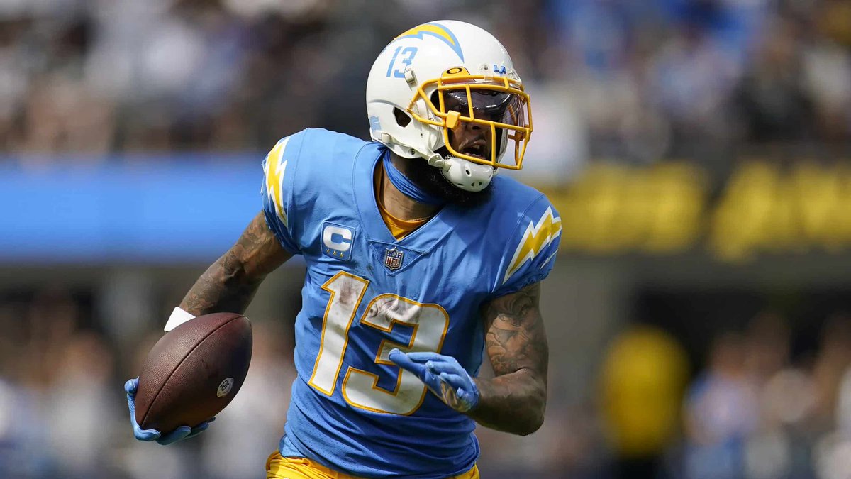 NagleNFL's tweet photo. Name 3 free agents you want your team to (realistically) sign this offseason…

I’ll start:

CJ Gardner-Johnson, S - #Bears
Lloyd Cushenberry, C - #Titans
Keenan Allen, WR - #Chargers

Let’s discuss… https://t.co/v7YrvnJPui
