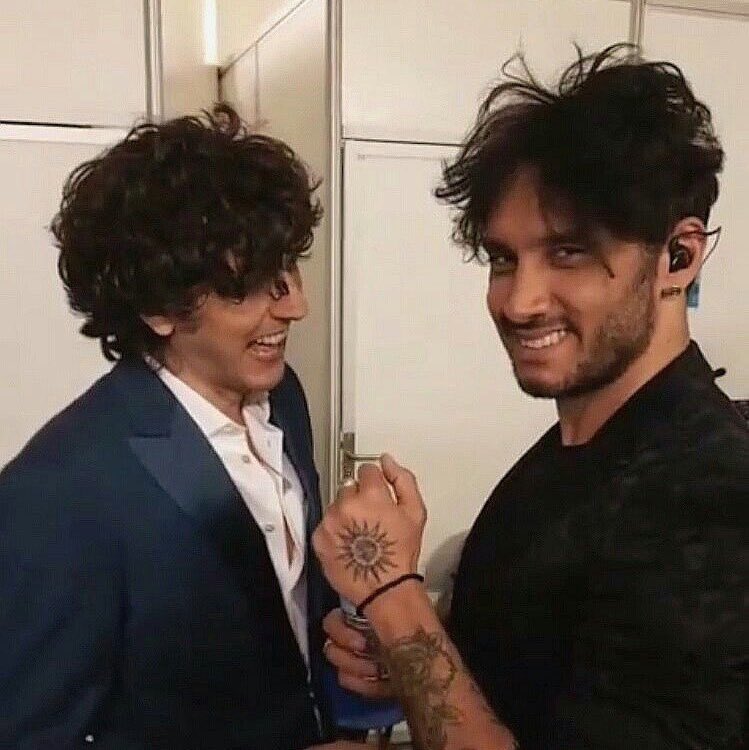daunasolaparte's tweet photo. ma ricordiamolo al mondo WHO WAS THE ORIGINAL SHIP 
#Sanremo2026 #MetaMoro https://t.co/ChWY4l21cG