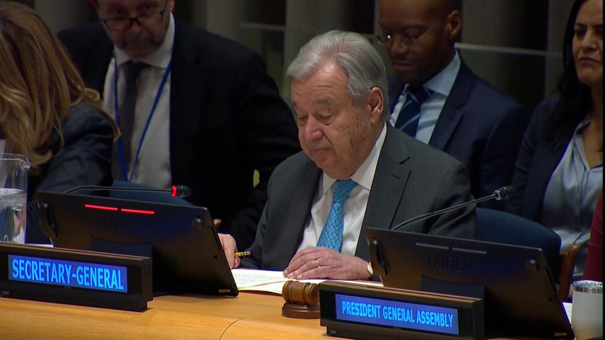 UN_Spokesperson's tweet photo. Migration is not a crisis.

The crisis is the failure to manage it together.

Migrants are not criminals. They are victims of those who prey on human vulnerability.

We need cooperation, safe pathways, and action against smugglers.

- @antonioguterres 
https://t.co/jPAAGOWuZg https://t.co/xBcDYxOqyv