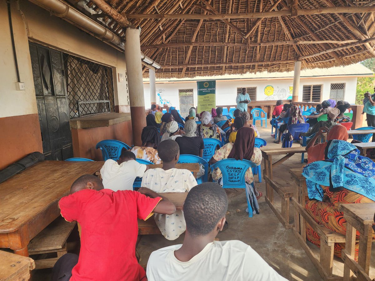 Jijenge_Youth's tweet photo. Today, with support from @vso under ACTIVE II project, held a community dialogue at Kididima Comprehensive School, Maweni–Mtwapa.
Key issues discussed: health, education, water, corruption, unemployment &amp; drug abuse.
#CSGs 
#CommunityDialogue #CitizenEngagement #YouthEmpowerment https://t.co/uOEqXw5nrd