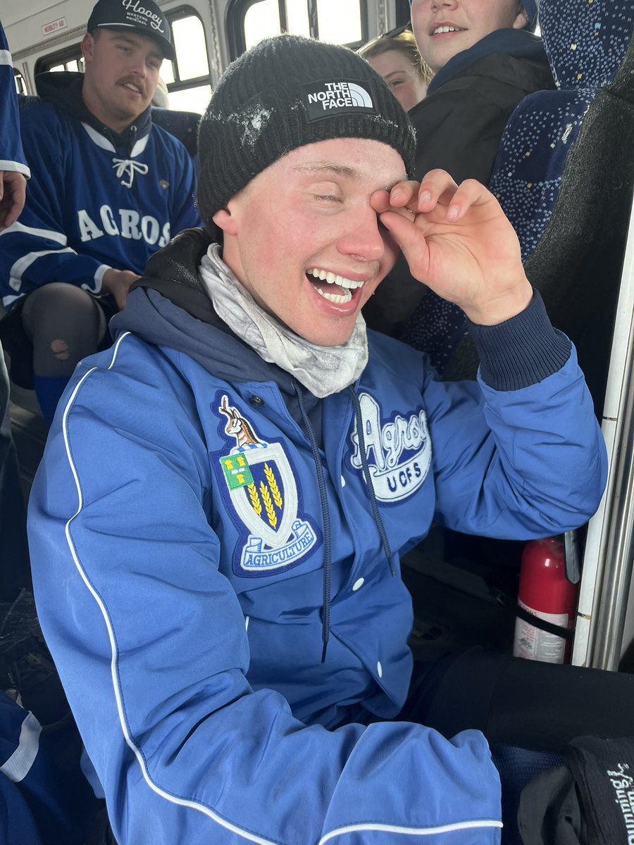 saskaggrads's tweet photo. Cordell Larson (‘26) just ran 14km straight as an incentive for money raised!!! Wow!!! This guy is a beast!!! Get him a beer 😂 https://t.co/BFCtr07xyZ