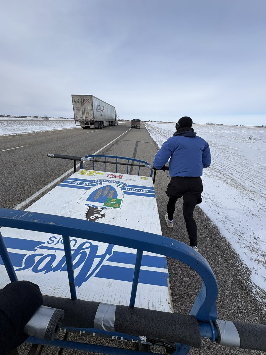 saskaggrads's tweet photo. Cordell Larson (‘26) just ran 14km straight as an incentive for money raised!!! Wow!!! This guy is a beast!!! Get him a beer 😂 https://t.co/BFCtr07xyZ