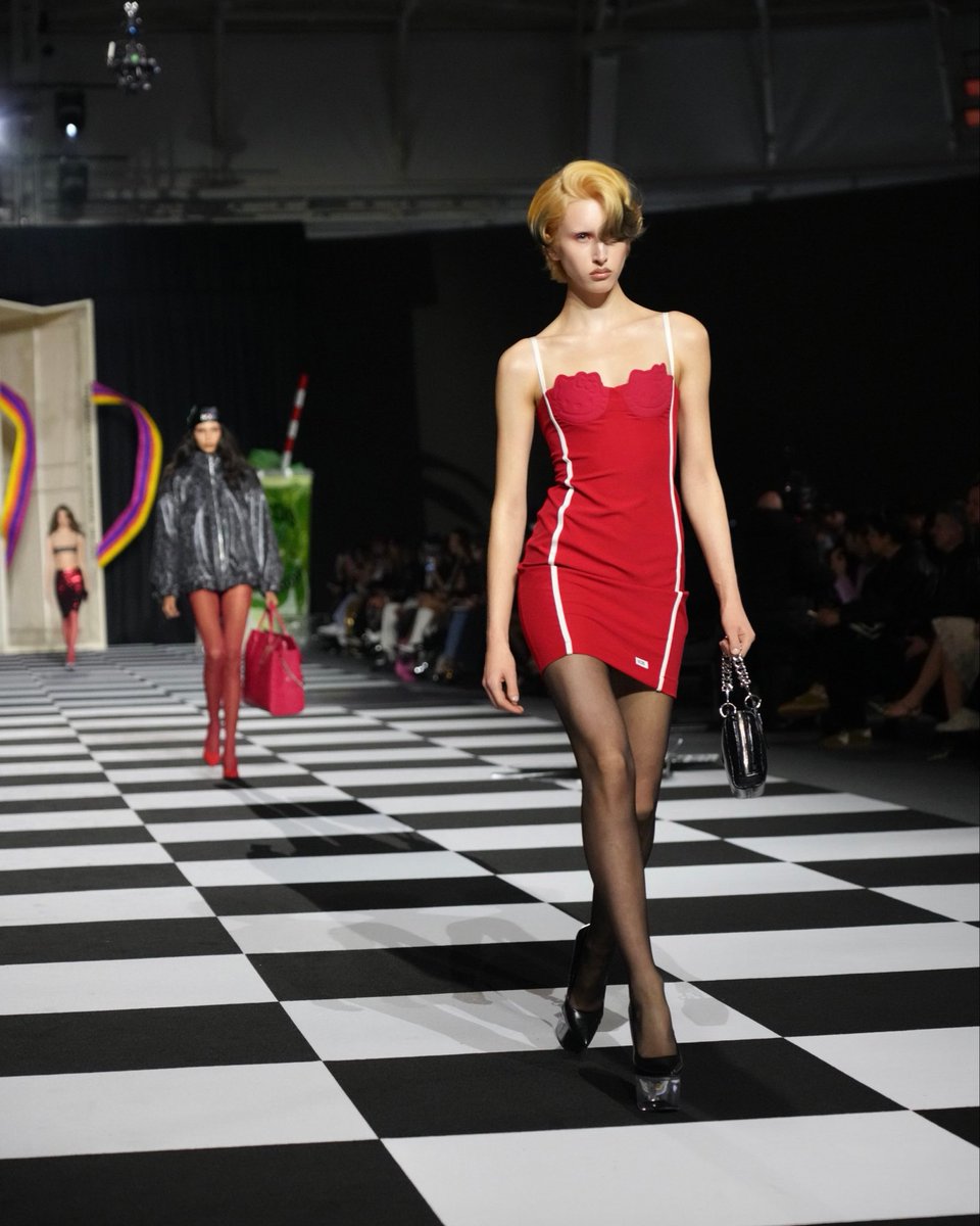 Milano Fashion Week tweet media