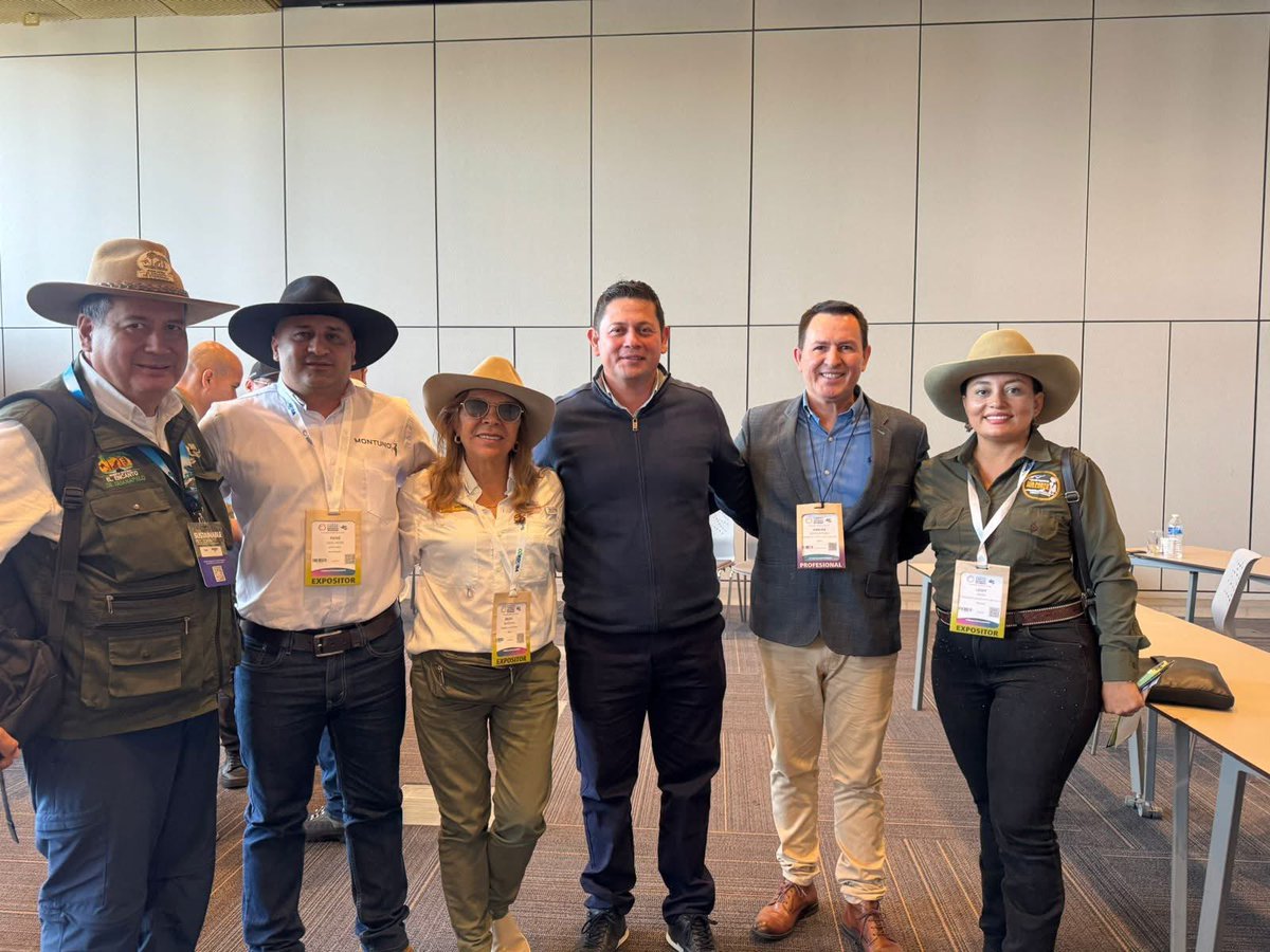 CCCASANARE's tweet photo. Seguimos conectando oportunidades para el territorio en #ANATO2026 🌿🤝
Desde el Clúster de Turismo de Naturaleza de Casanare fortalecemos alianzas, conectividad y promoción del destino.

#Casanare #Conectemos #TurismoQueConecta https://t.co/nO8qou9Vkh