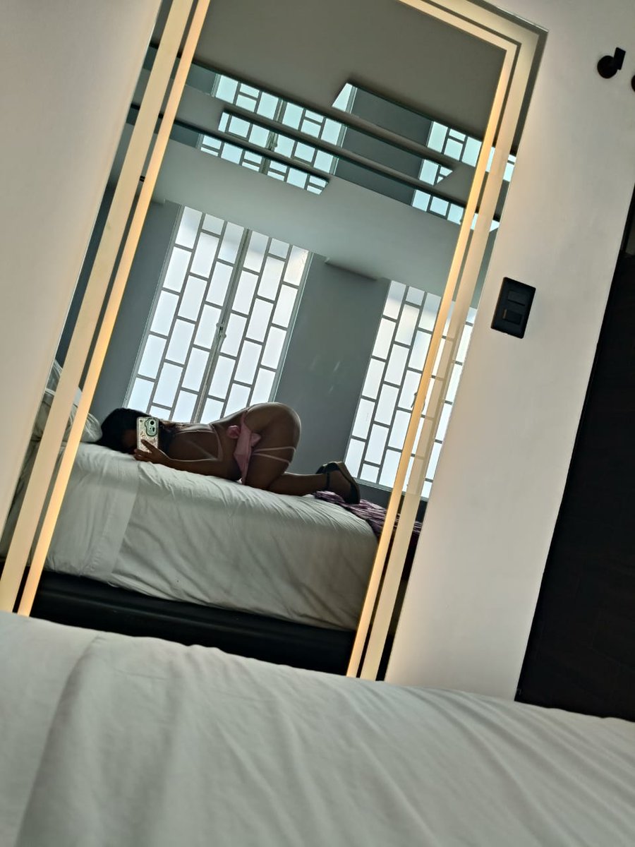 Mary y Javi tweet media